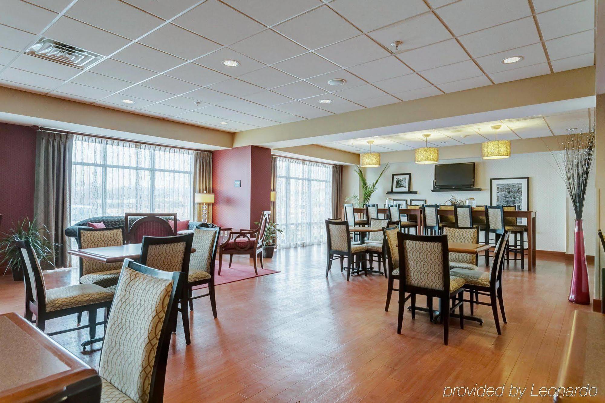 Hampton St. Louis-columbia Hotel Millstadt Junction