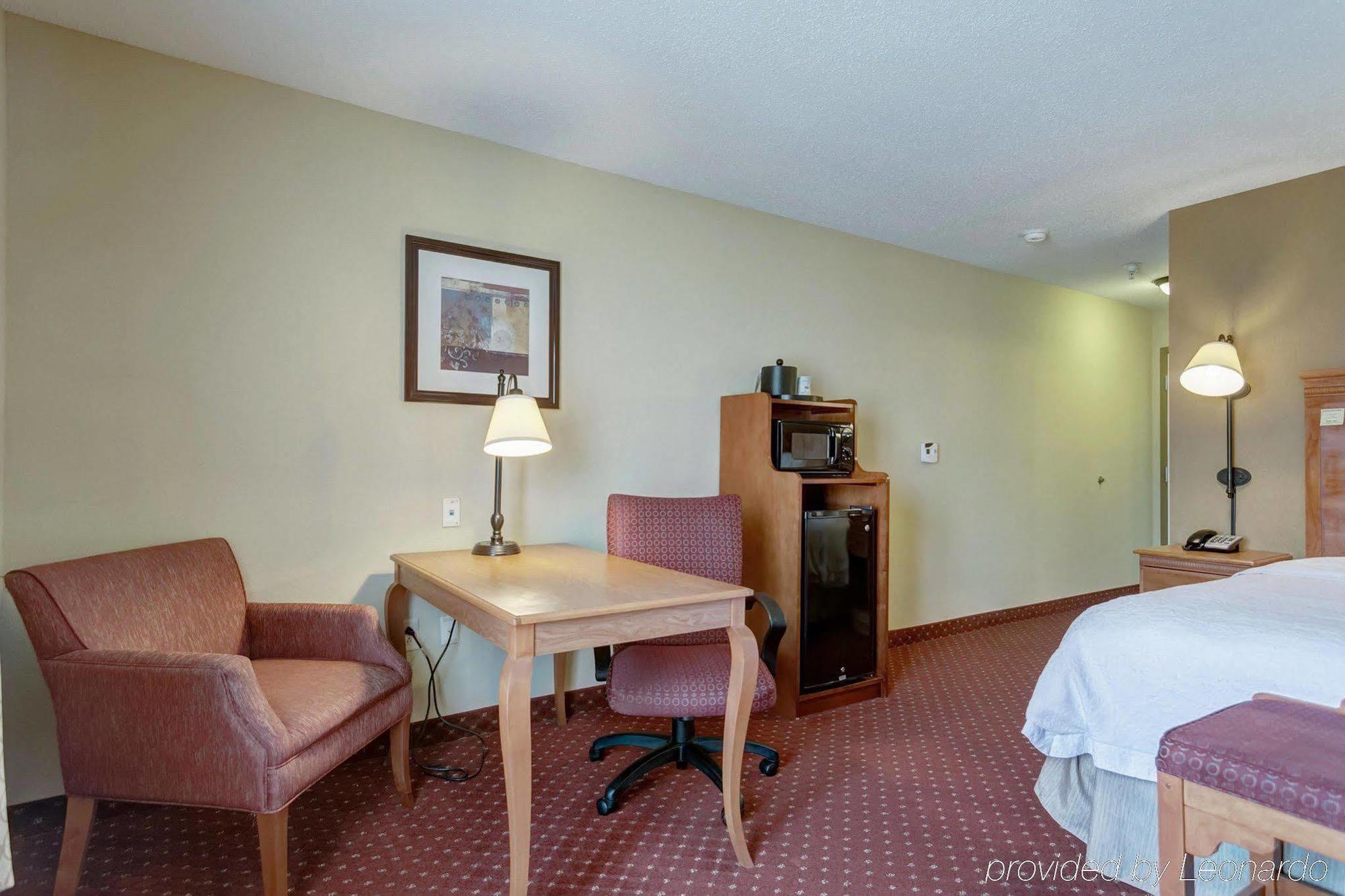 Hampton St. Louis-columbia 3*