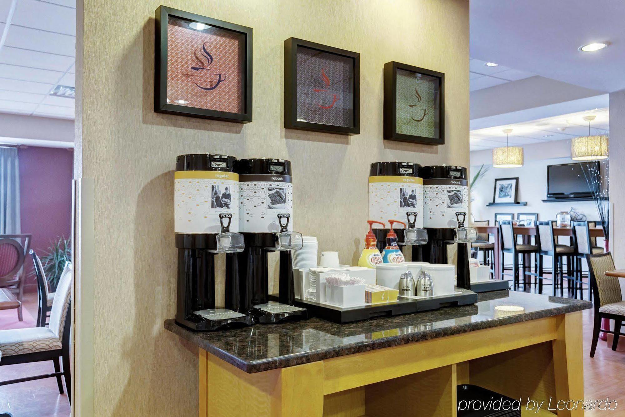 Hotel Hampton St. Louis-columbia 3*